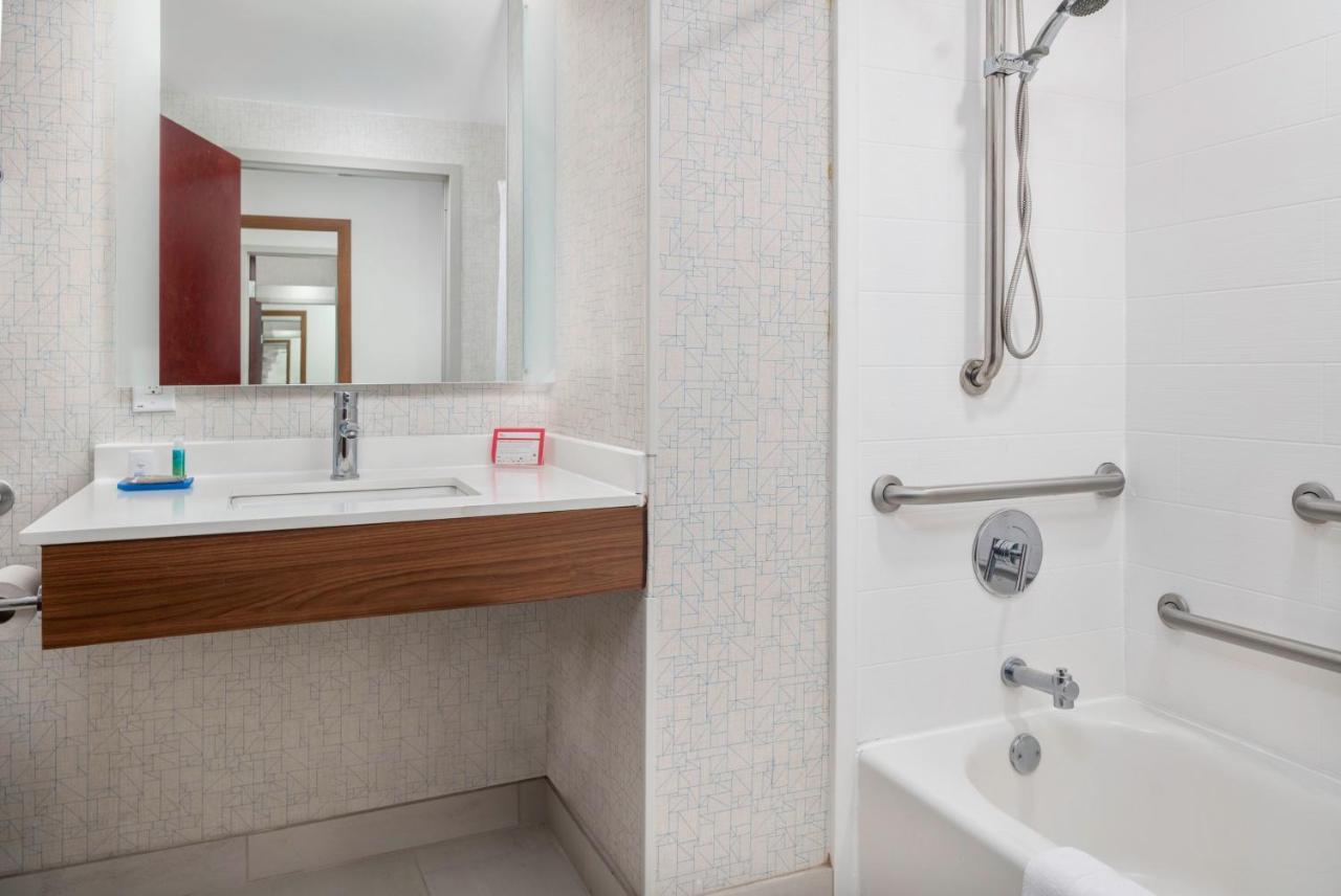 Holiday Inn Express & Suites Macon - I-475 By Ihg מראה חיצוני תמונה